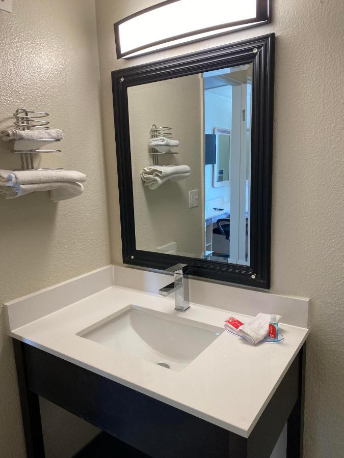Econo Lodge Stockton near I-5 Fairgrounds Esterno foto